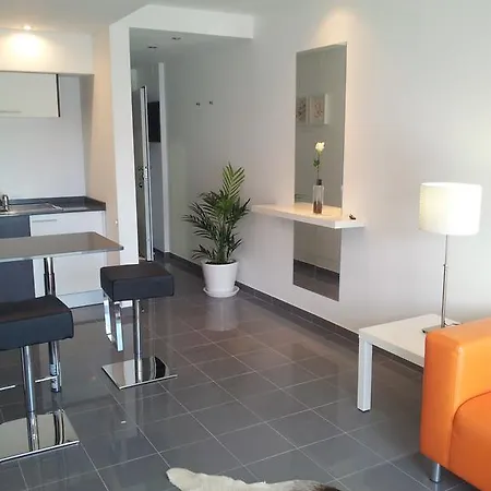 Apartamento Rocamar - *
